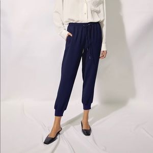 Wilfred Buffon Pant / Aritzia size Xs Black